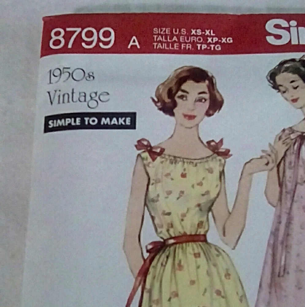 Simplicity 8799 1950s vintage Nightgowns XS-XL